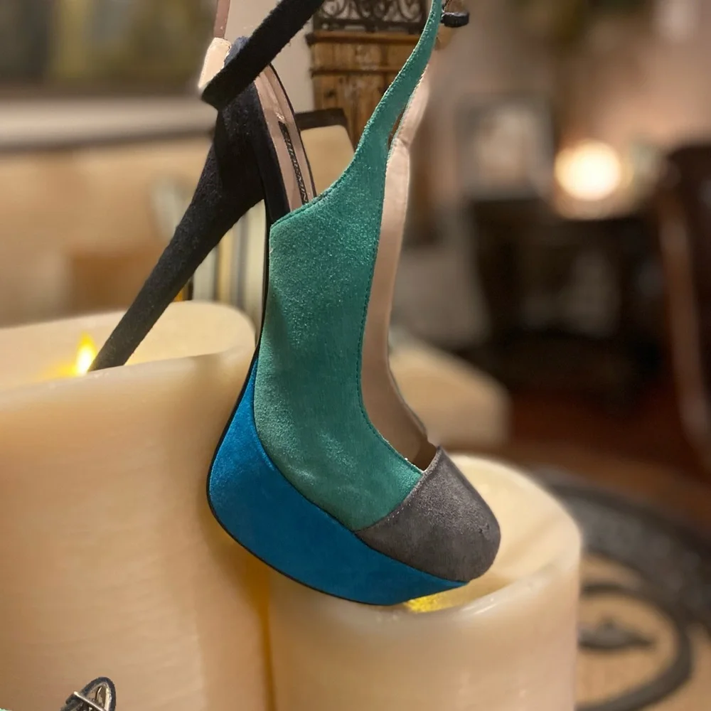 Colorblock Platform Pump - Picture 3 of 10